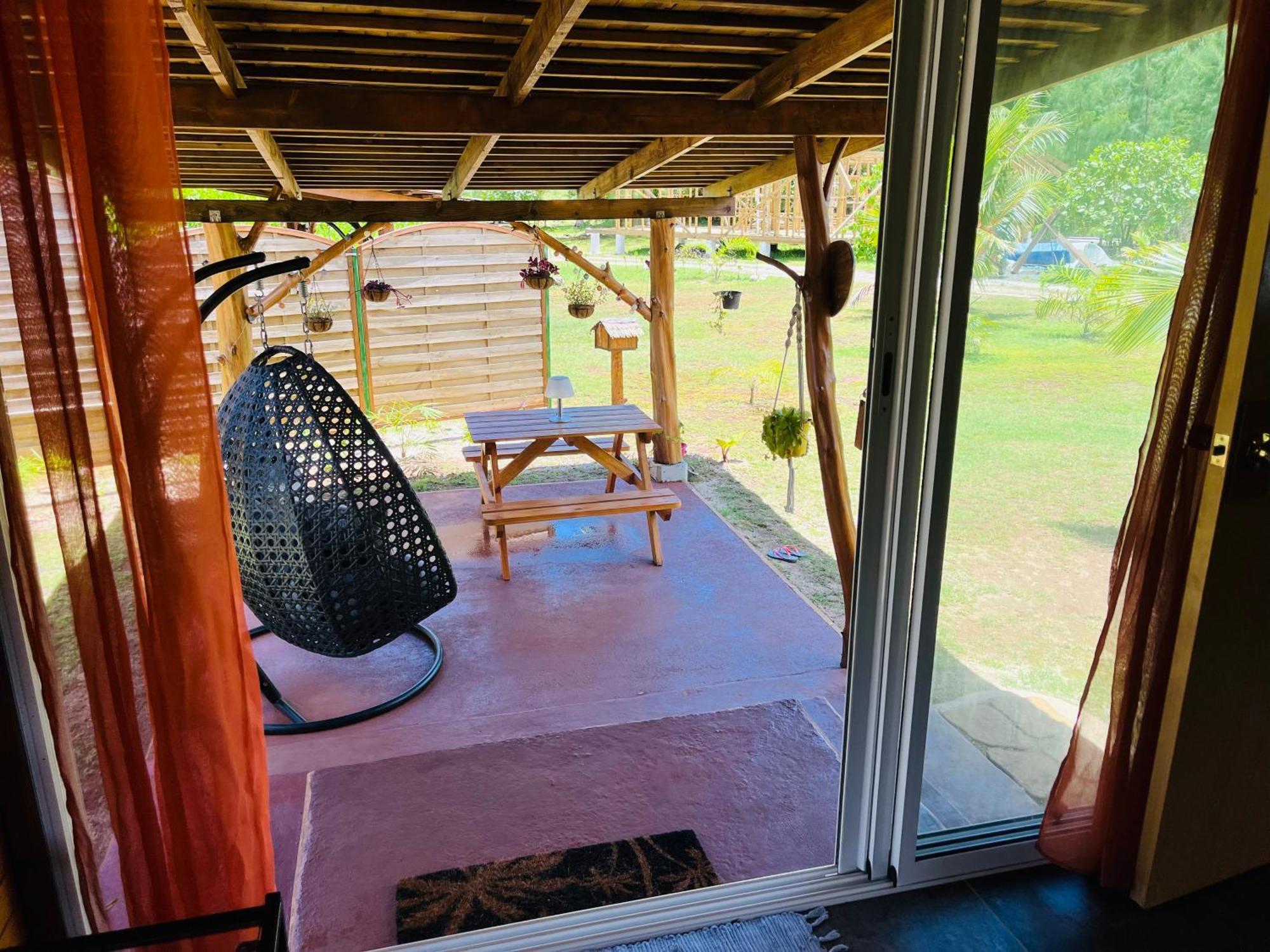 Bungalow Kura Moorea Exteriör bild